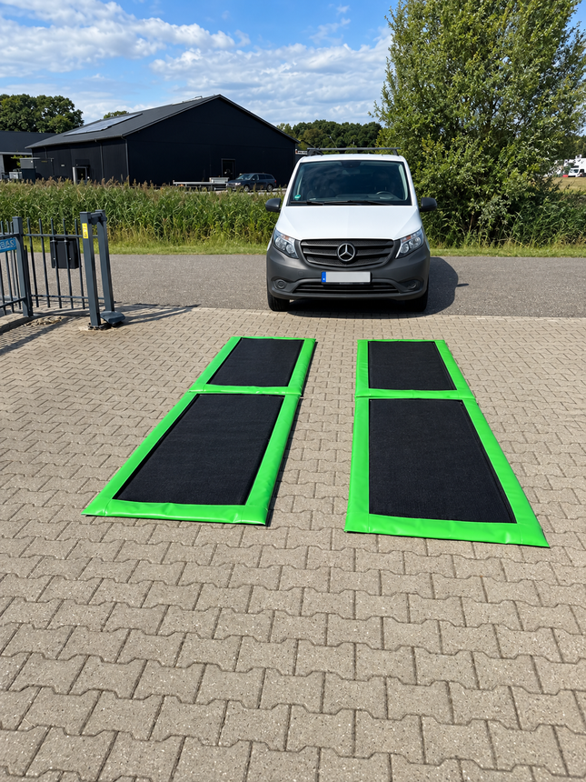 CowSupply Desinfektionsmatte für Fahrzeuge, 4er-Set